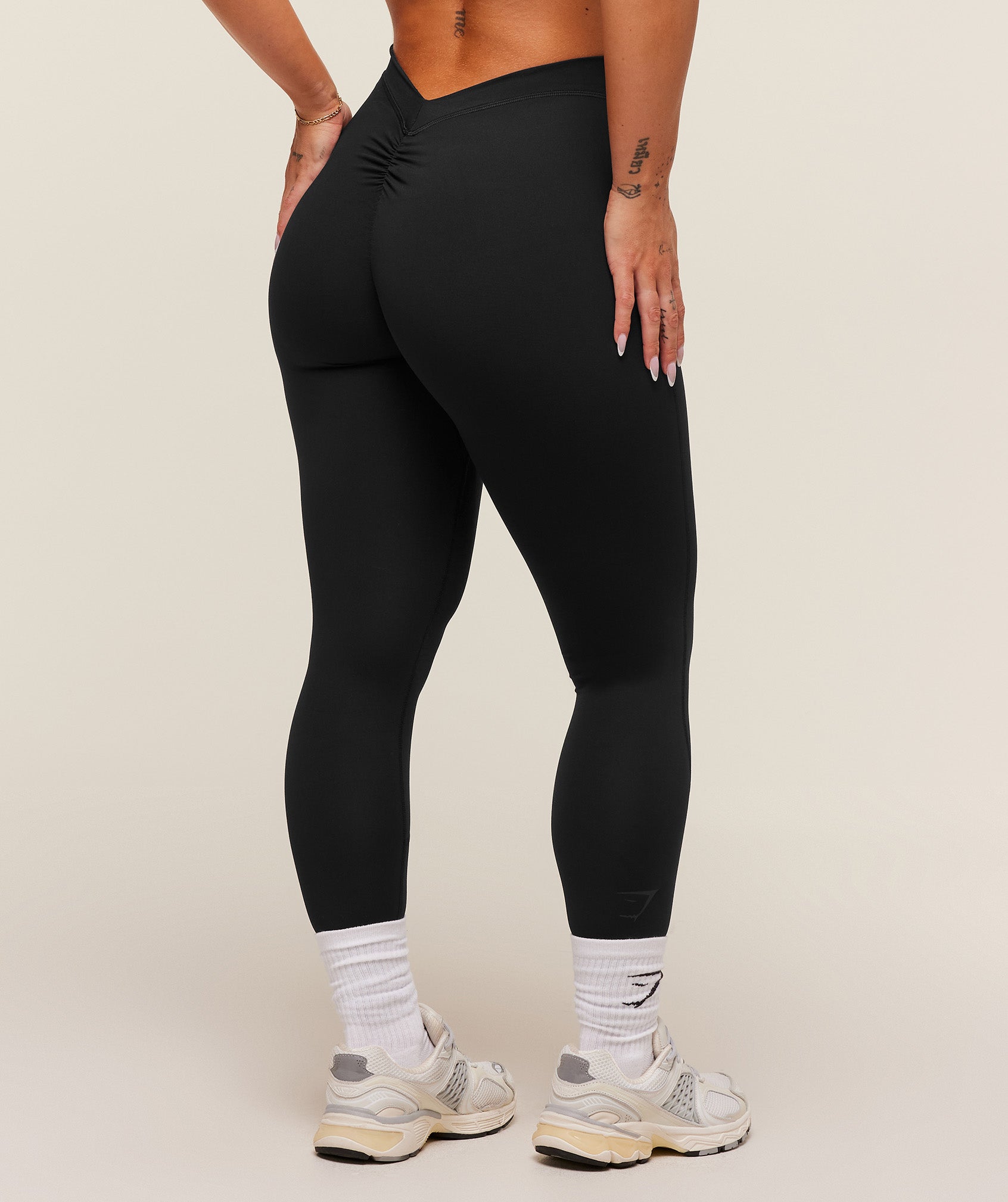 Lifting Dipped Waistband Leggings