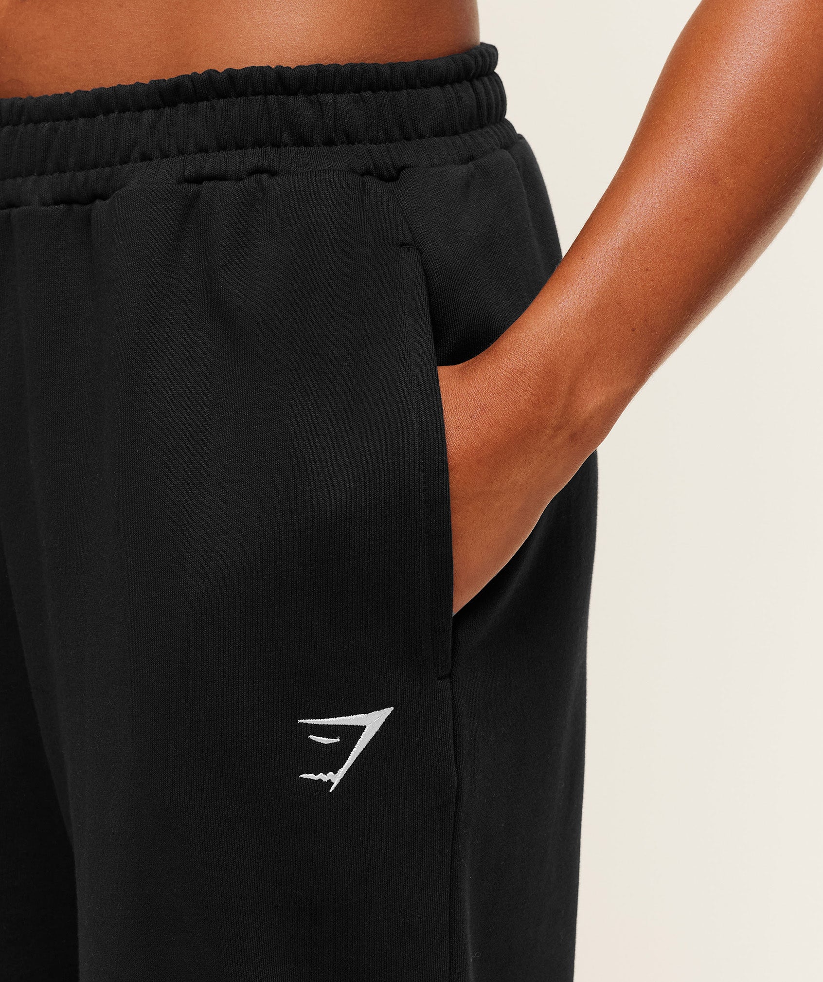 Training Fleece Straight Leg Short Pant - Image 4